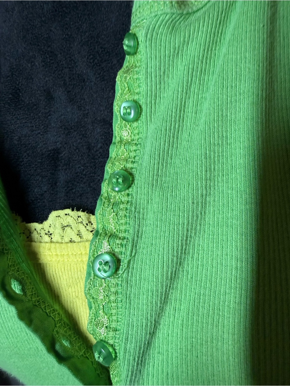 Vintage Y2K Lime Green & Yellow Layered Henley Top •Size L• - Picture 3 of 8